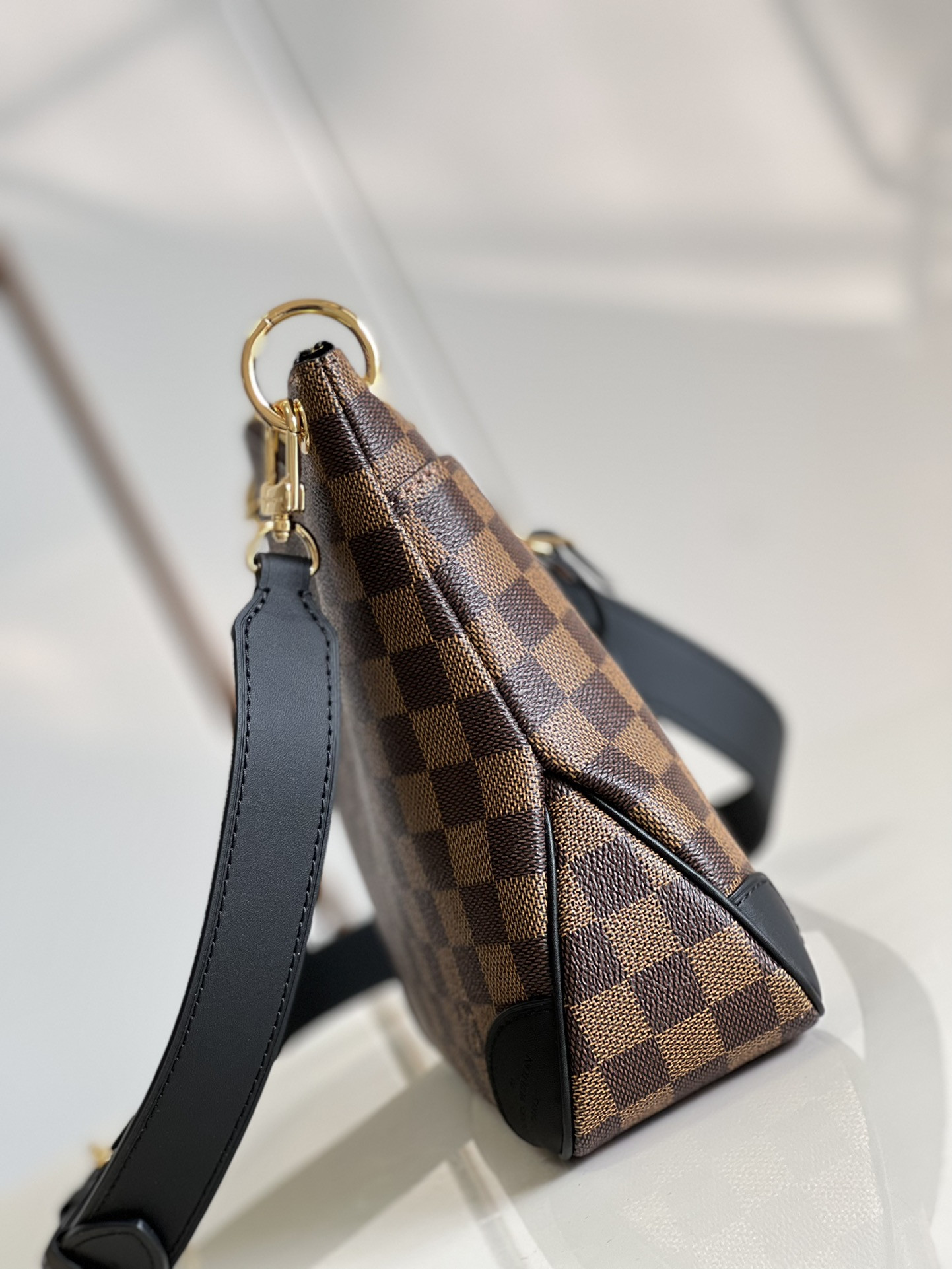 LV Odéon MM M50063 24x22x8cm