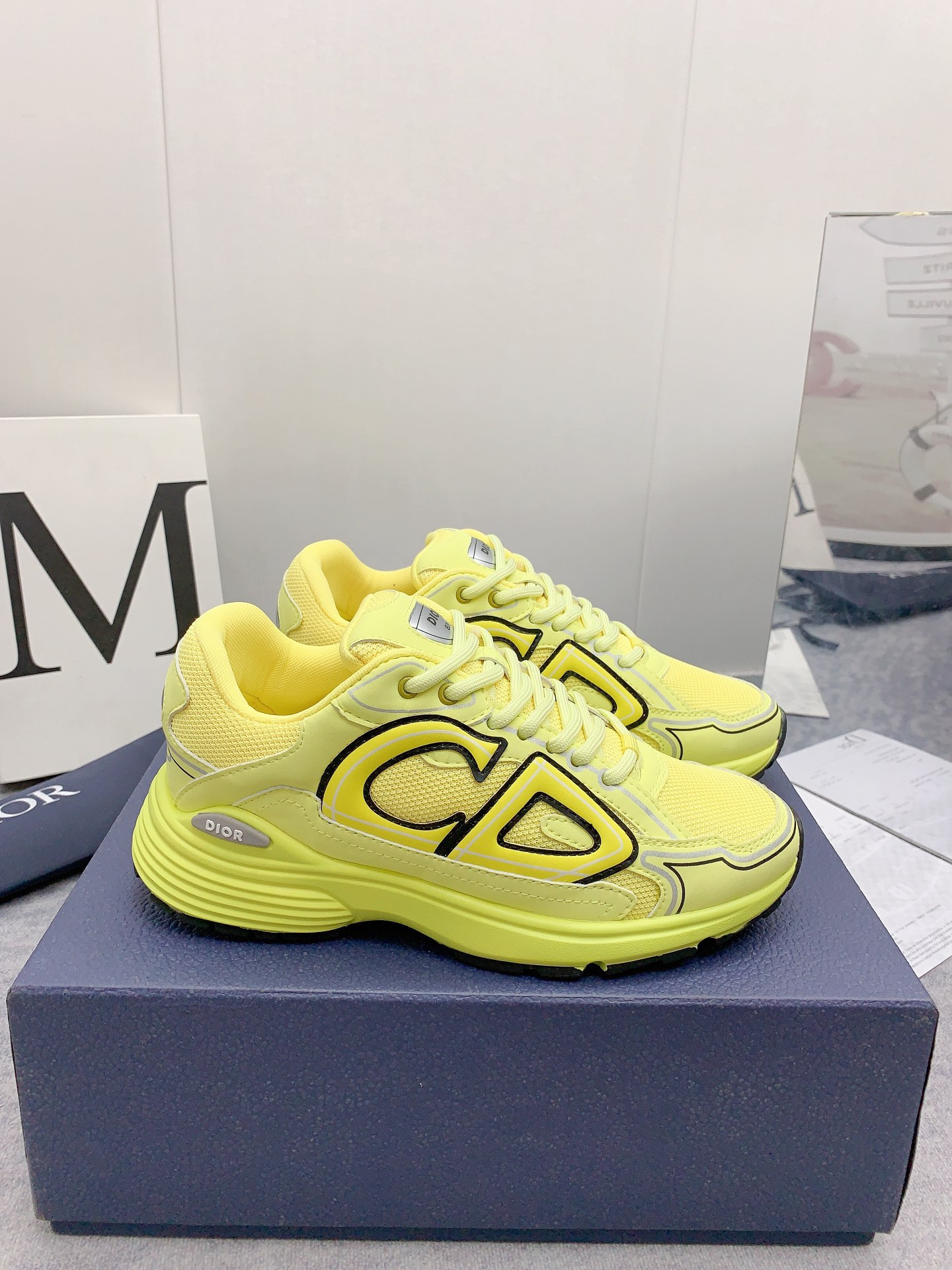 ua D*or b30 sneaker