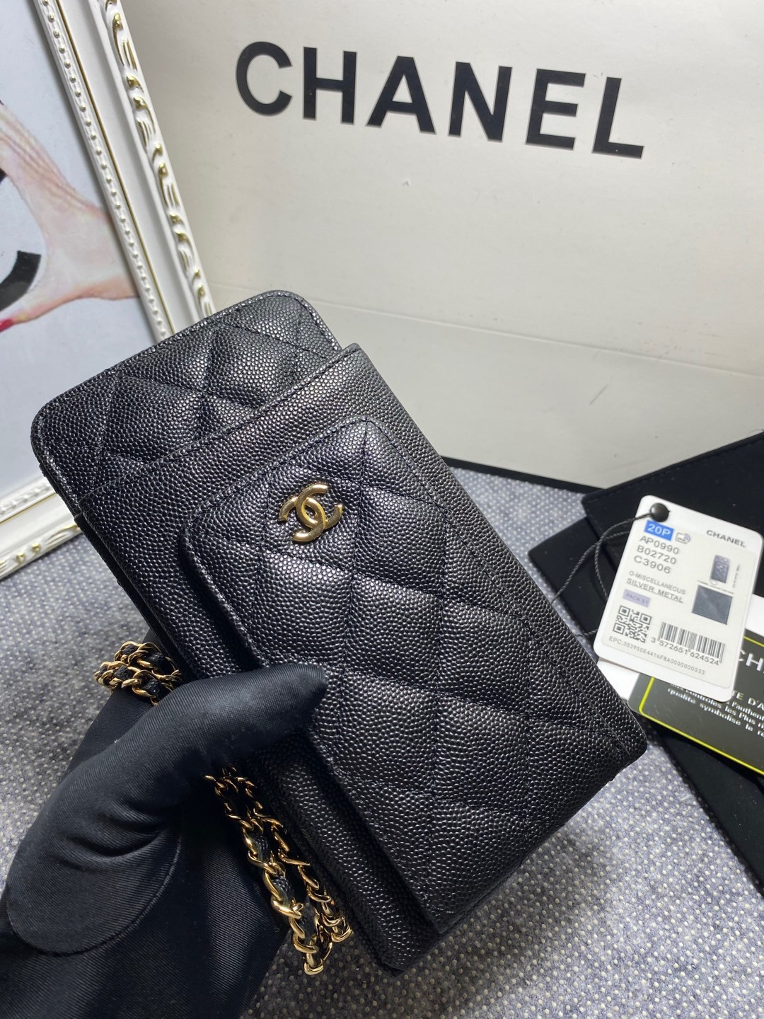 Ch*el long zipped wallet 19-11cm