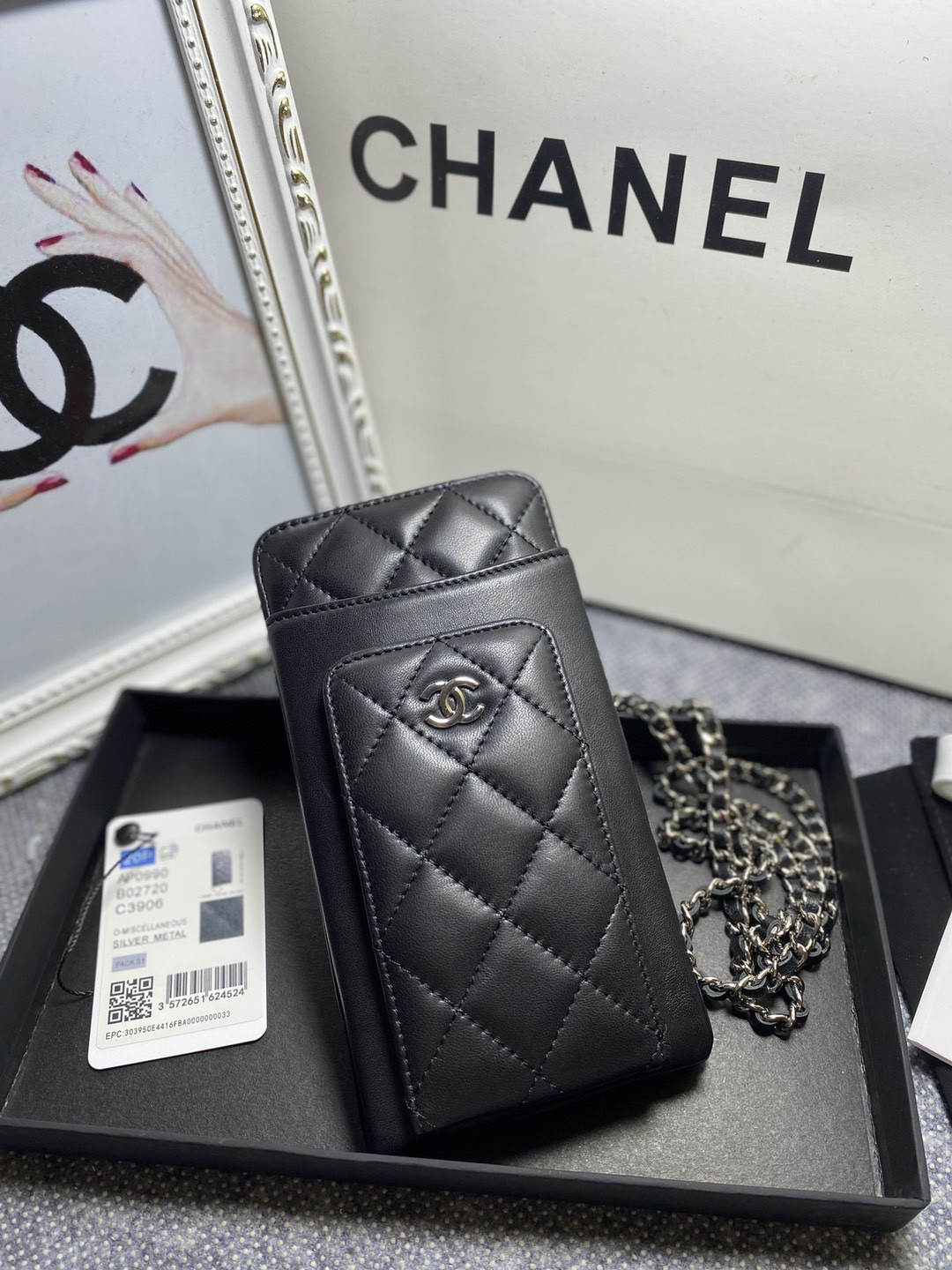 Ch*el long zipped wallet 19-11cm