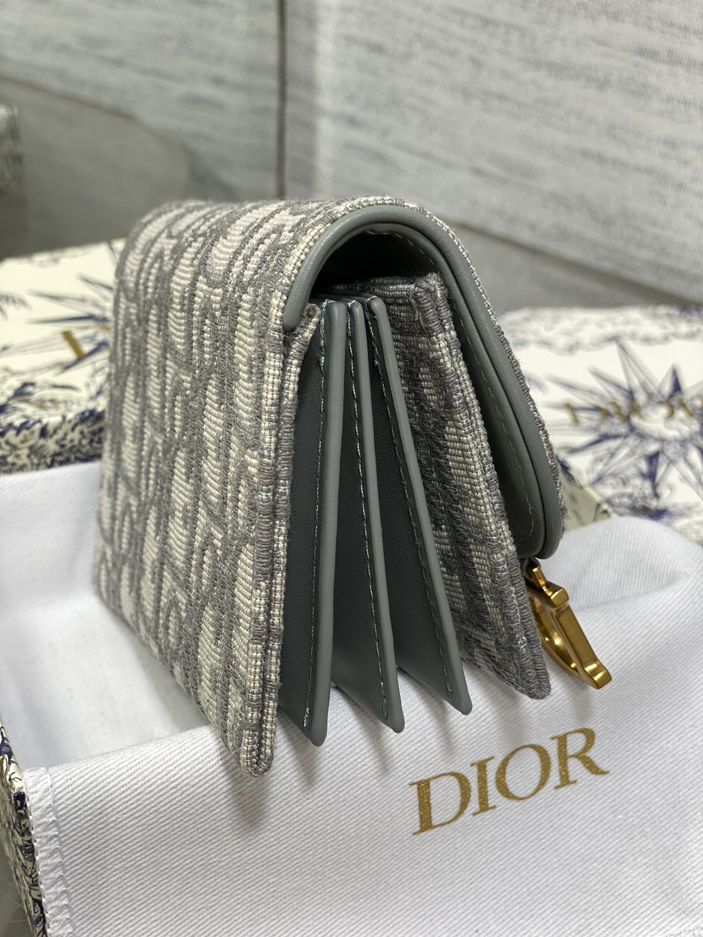 D*or card holder 12-10-5cm
