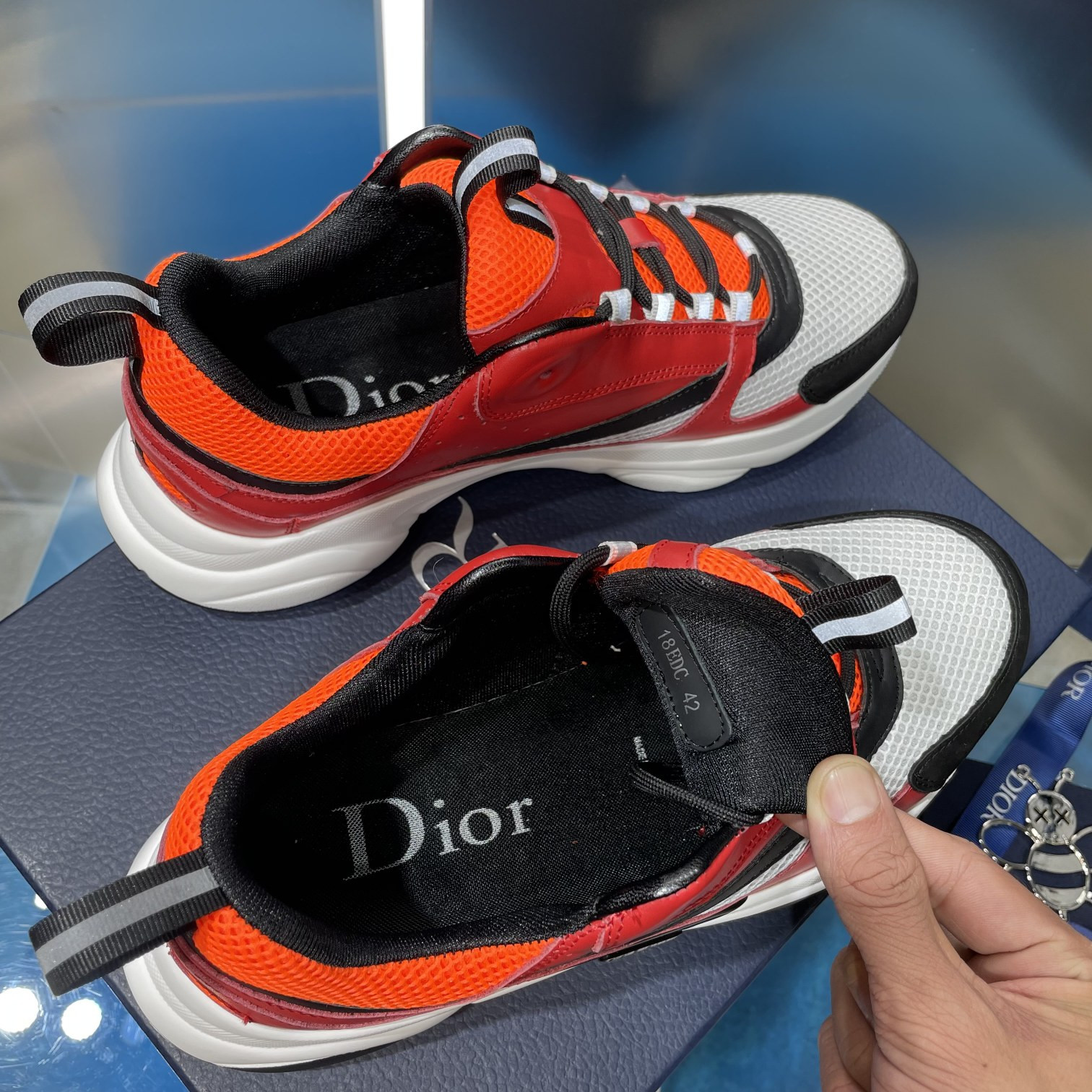 ua D*or b22 red sneaker