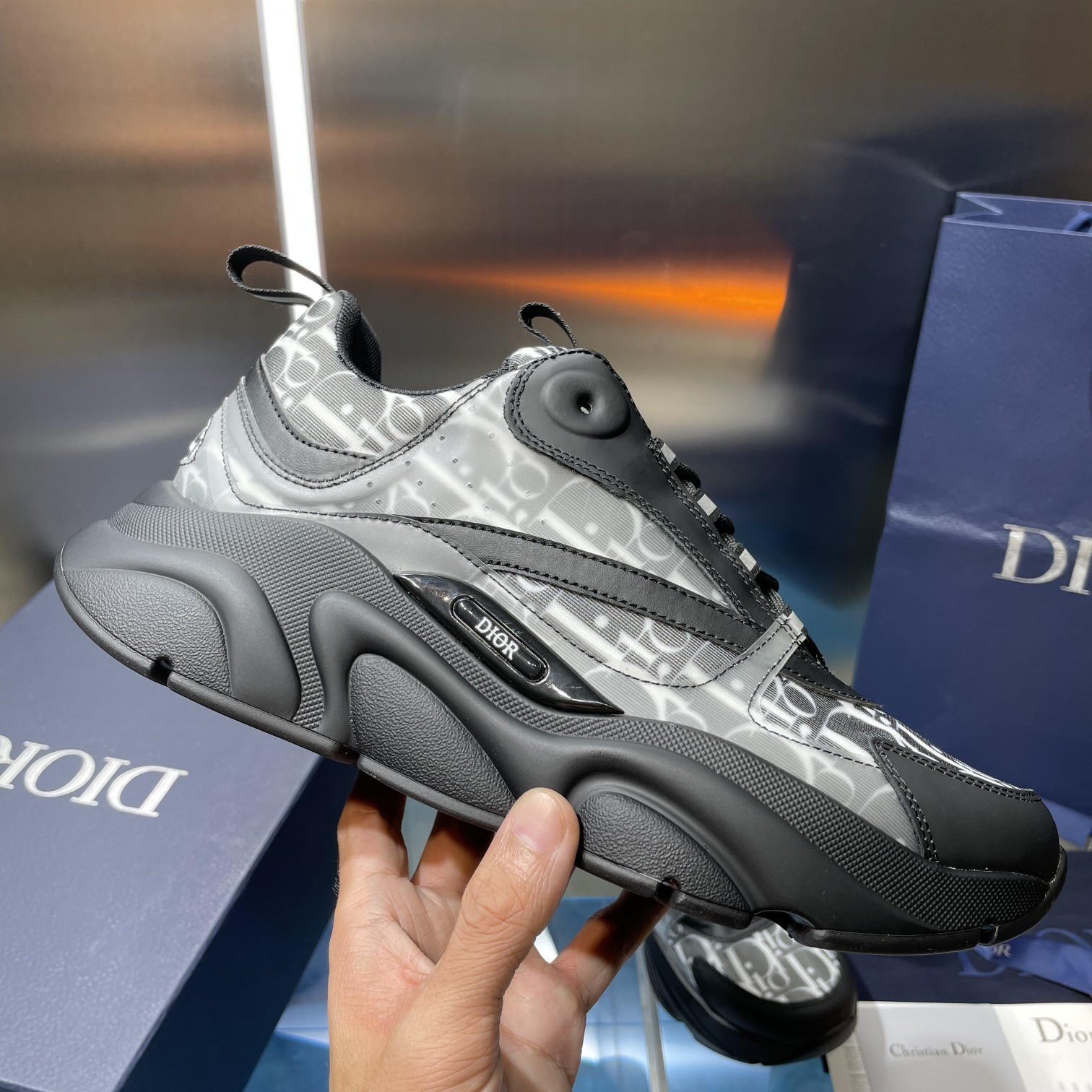 ua D*or b22 sneaker