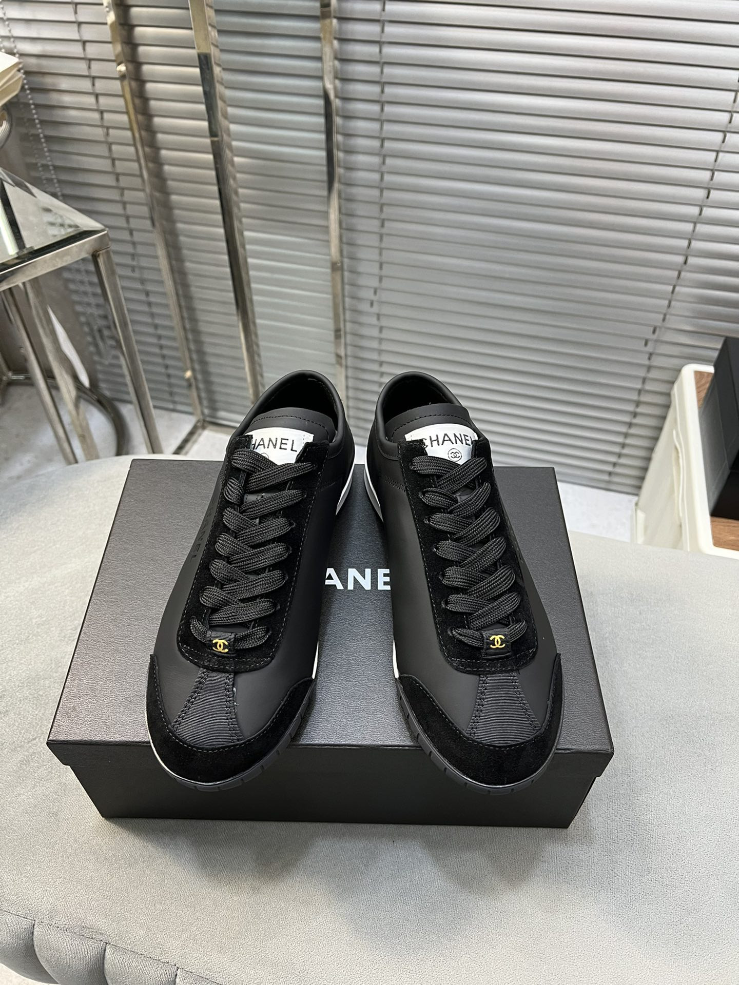 ua Ch*el sneakers calfskin & suede calfskin black