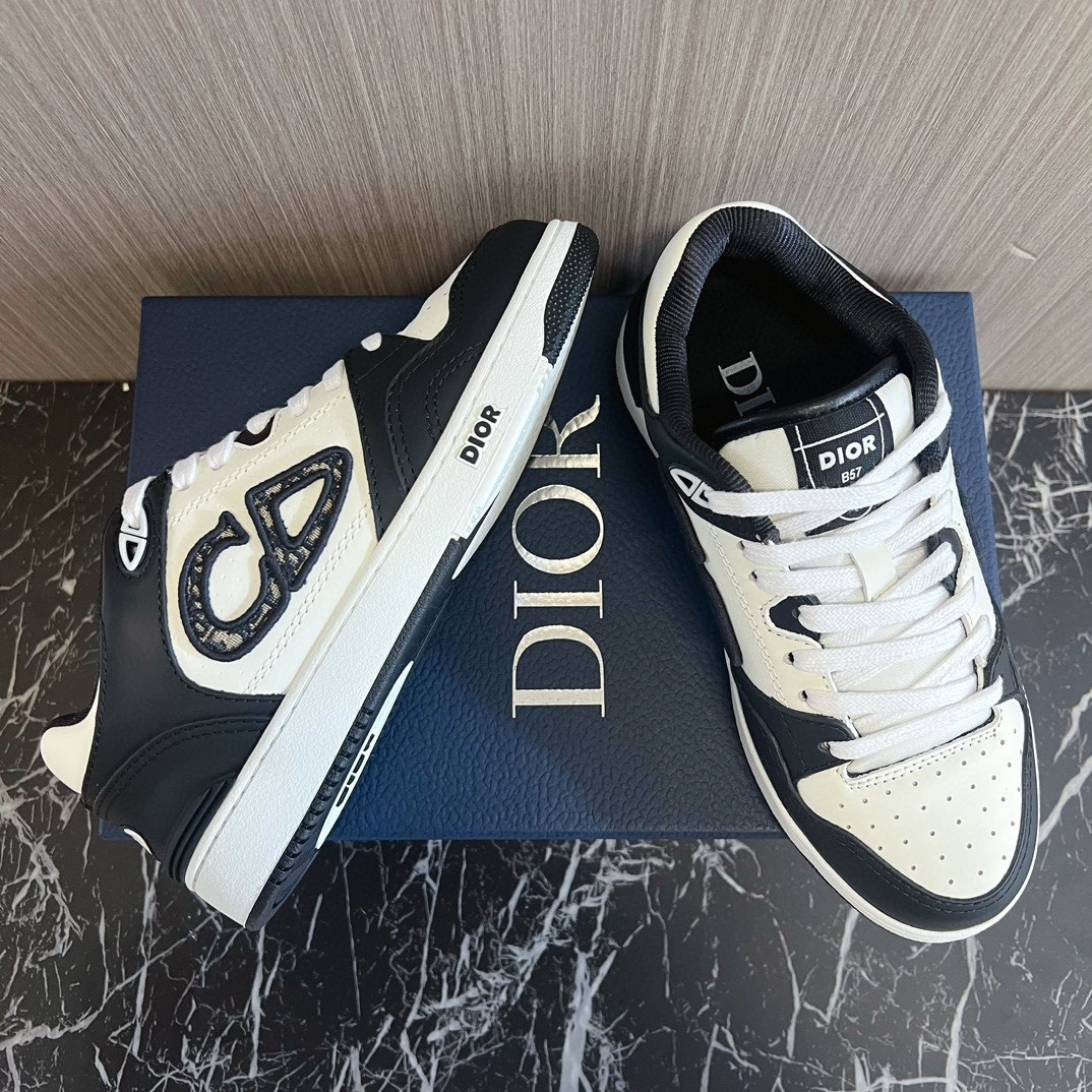 ua D*or b57 low-top sneaker black and white