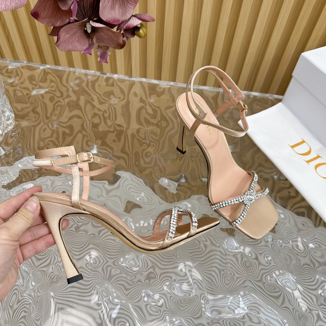 ua D*or slingback pump