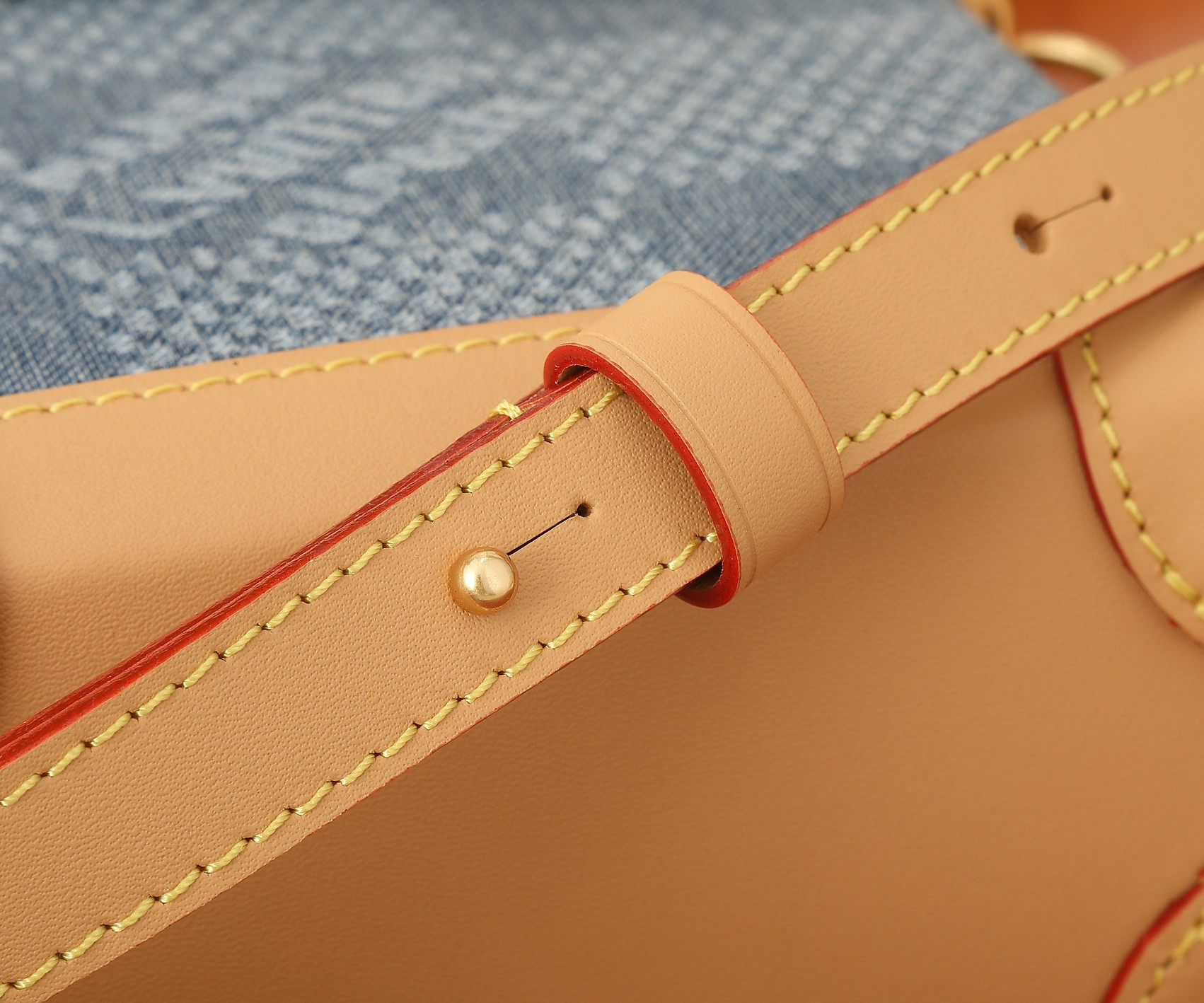 LV Nano Steamer N40751 5.9 x 7.1 x 2.8 inches