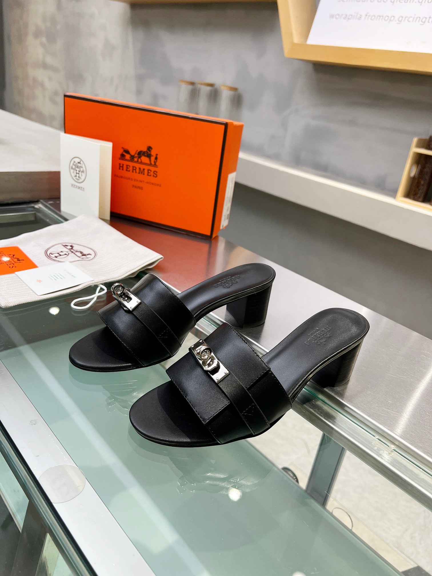 UA Hermès Gigi 50 sandal