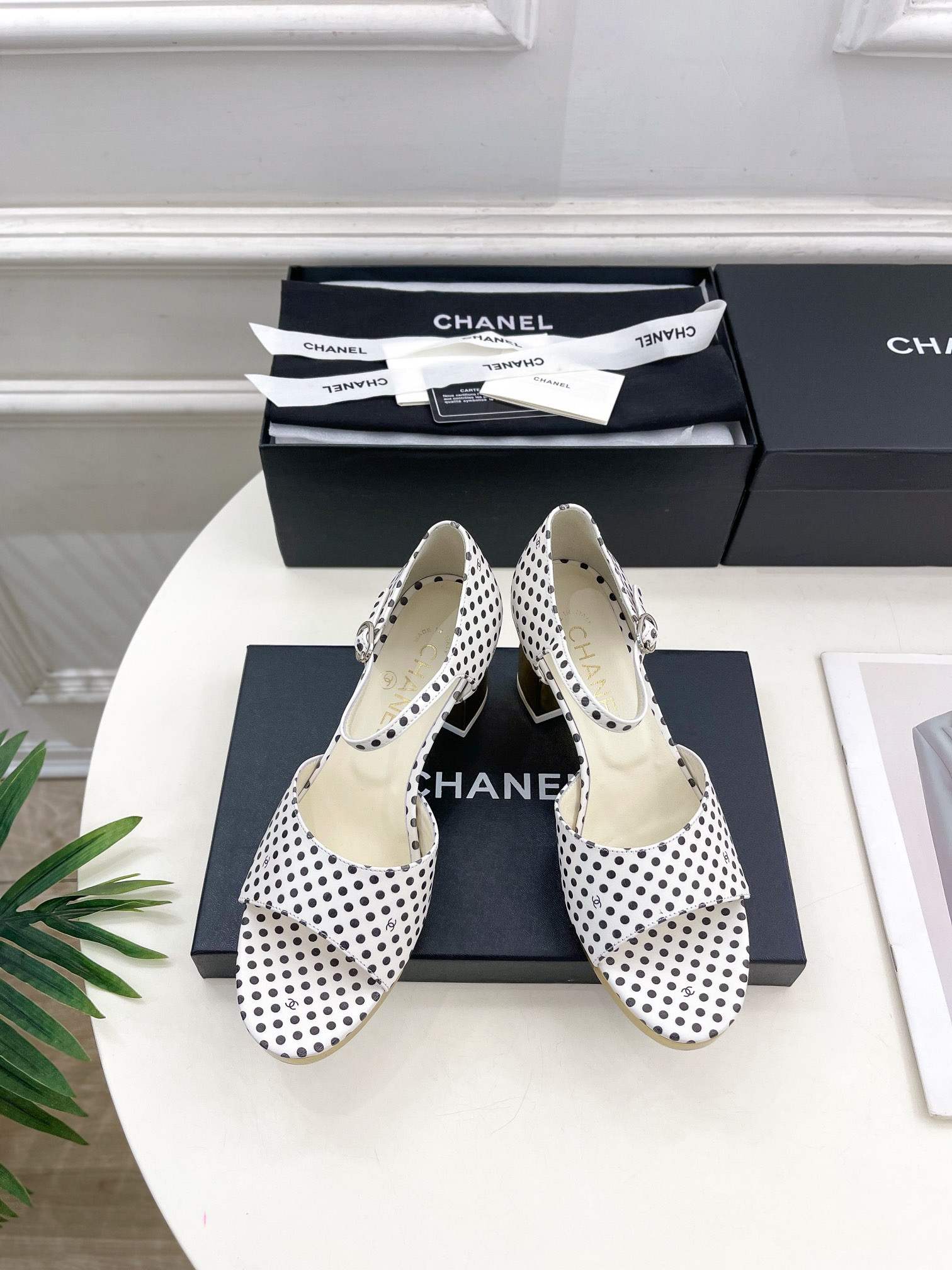 ua Ch*el heeled sandals