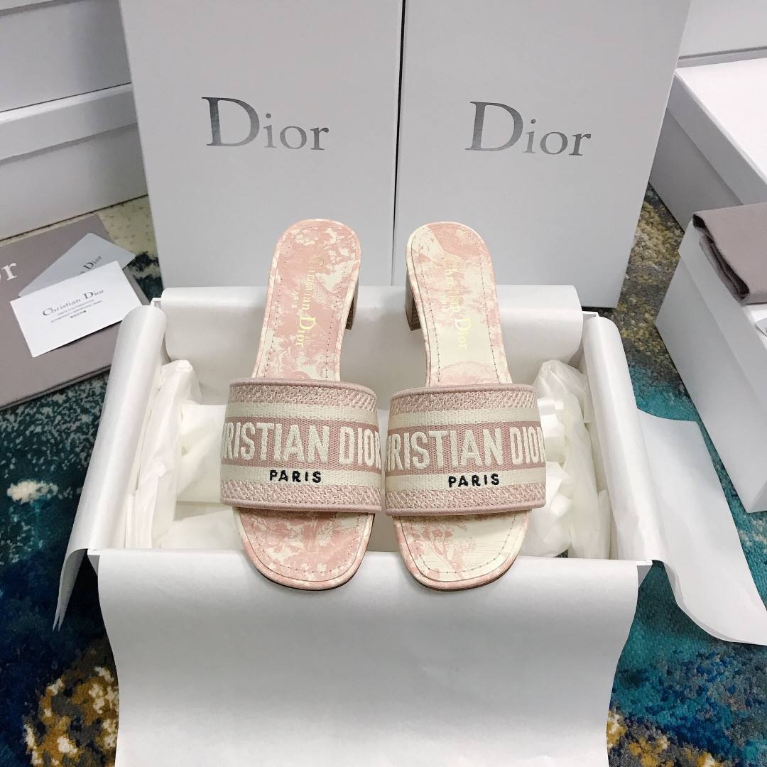ua D*or dway heeled slide