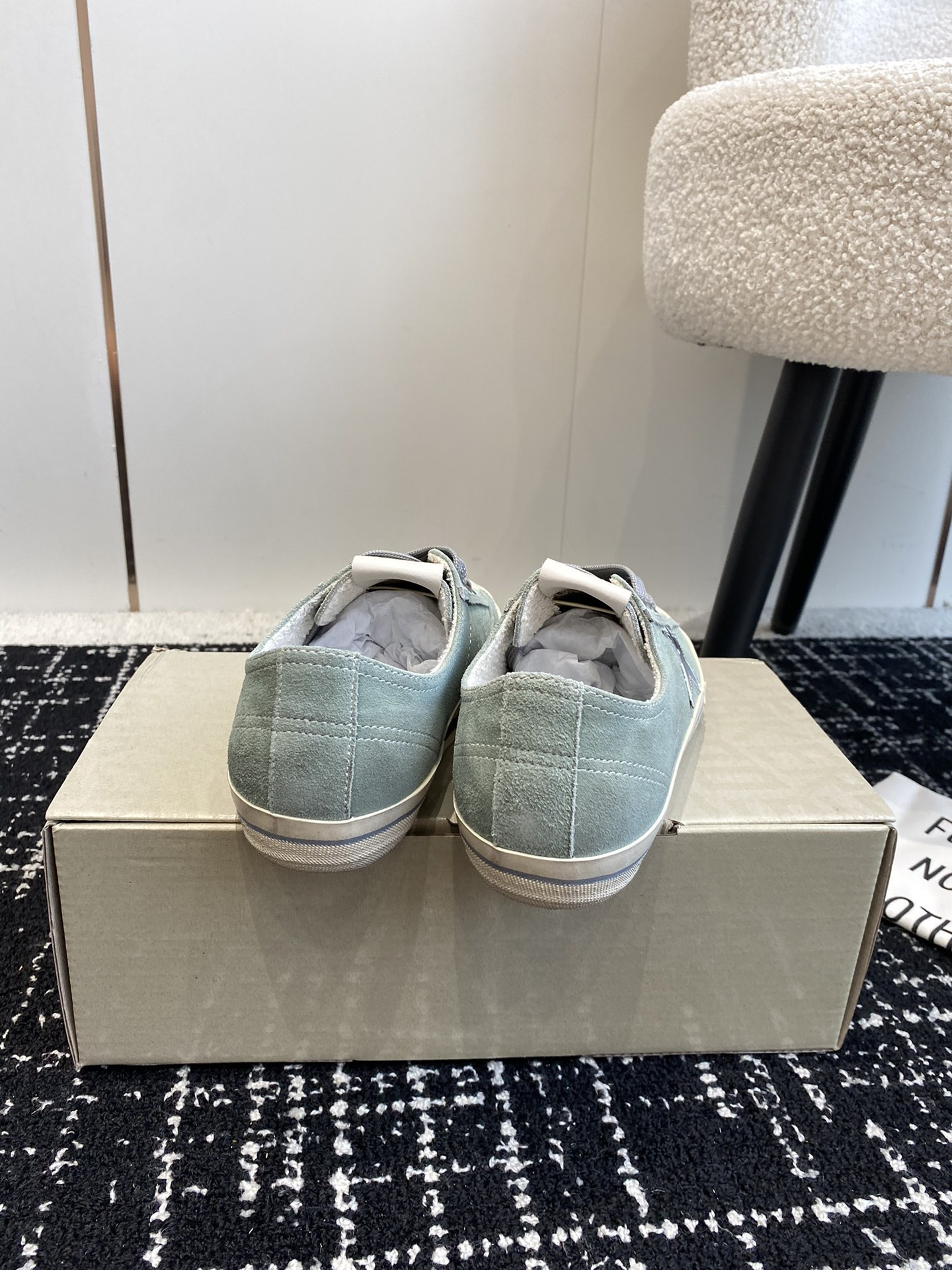 UA Golden Goose V-STAR Sneaker