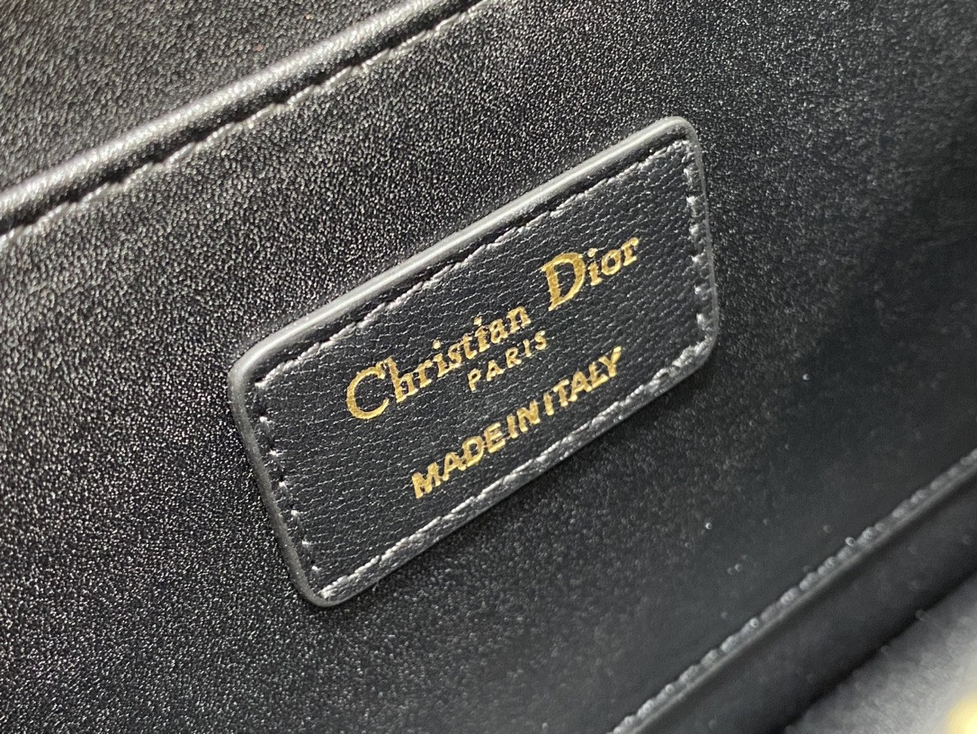 D*or medium D*or ange bag black macrocannage calfskin 26 x 17 x 9 cm