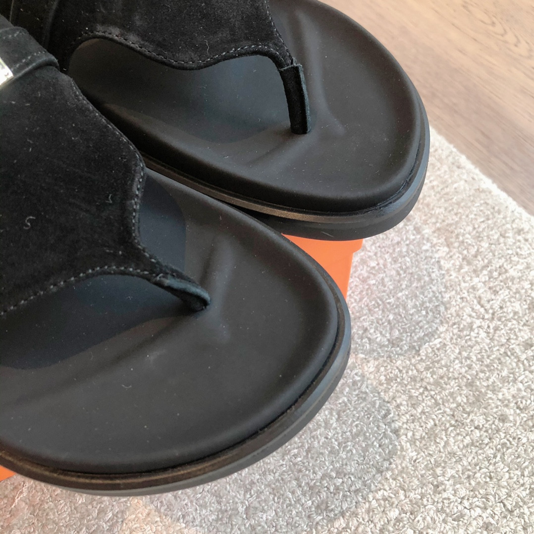 UA Hermès Empire Sandal