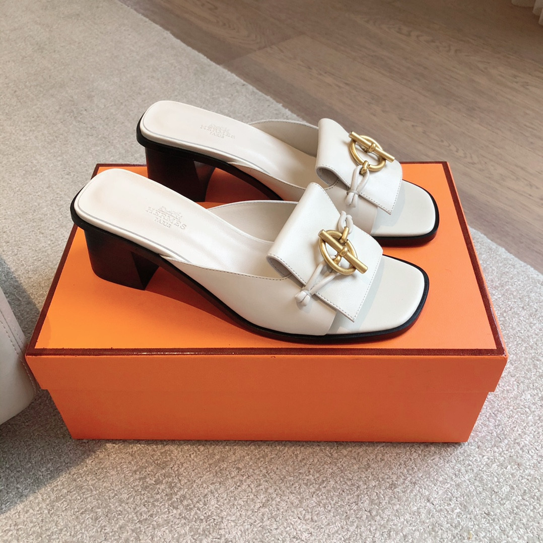 UA Hermès Isle sandal