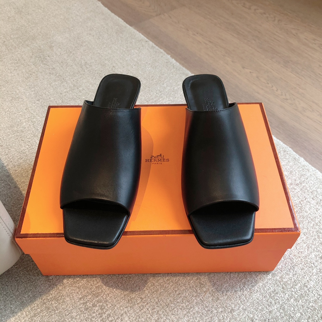 UA Hermès Sandal