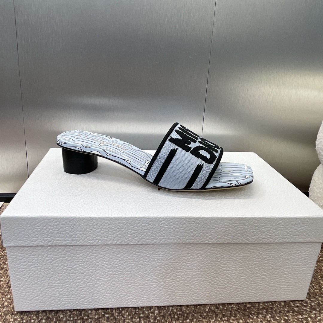 ua D*or dway heeled slide