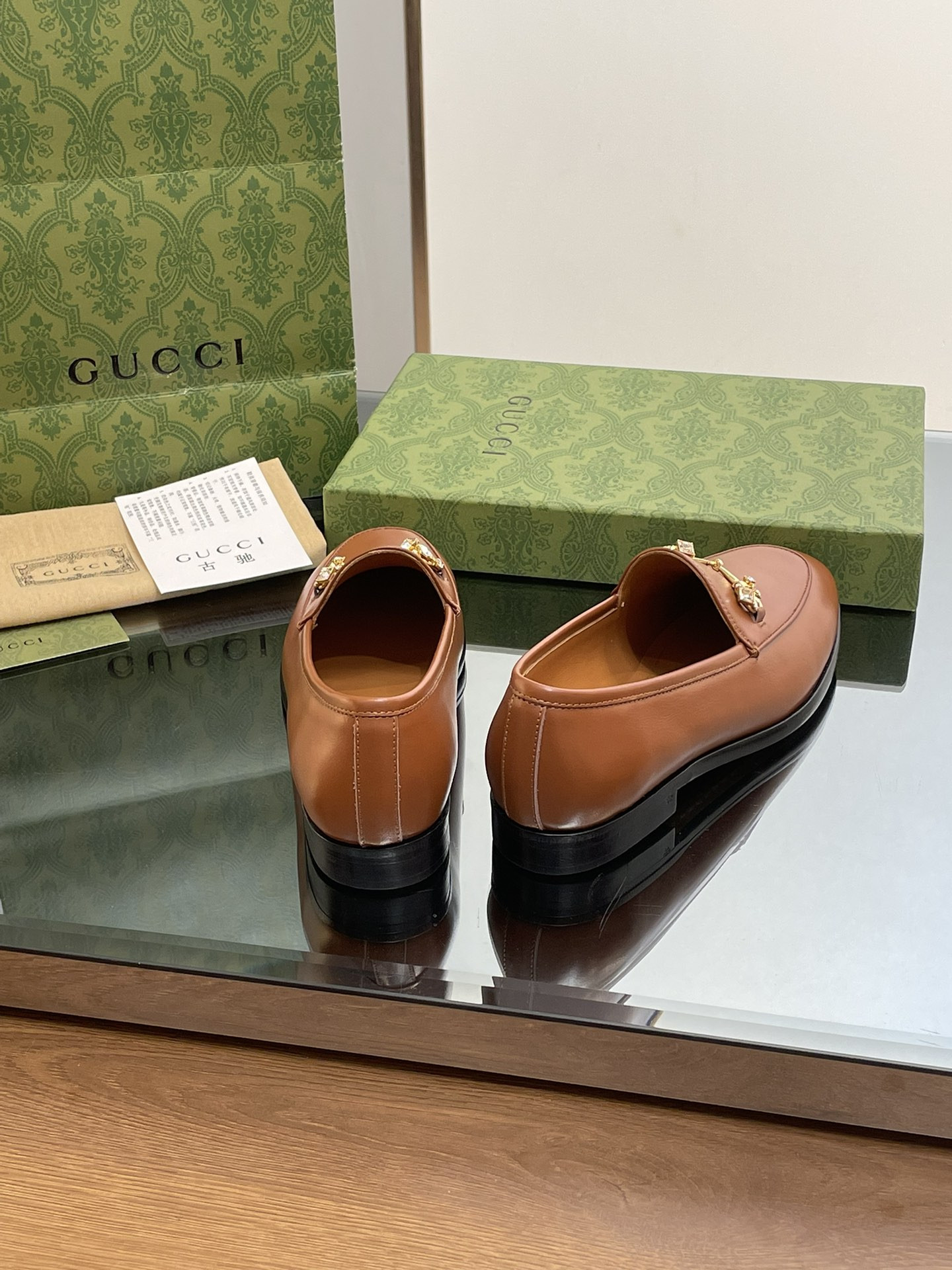 ua G*u*i horsebit loafer