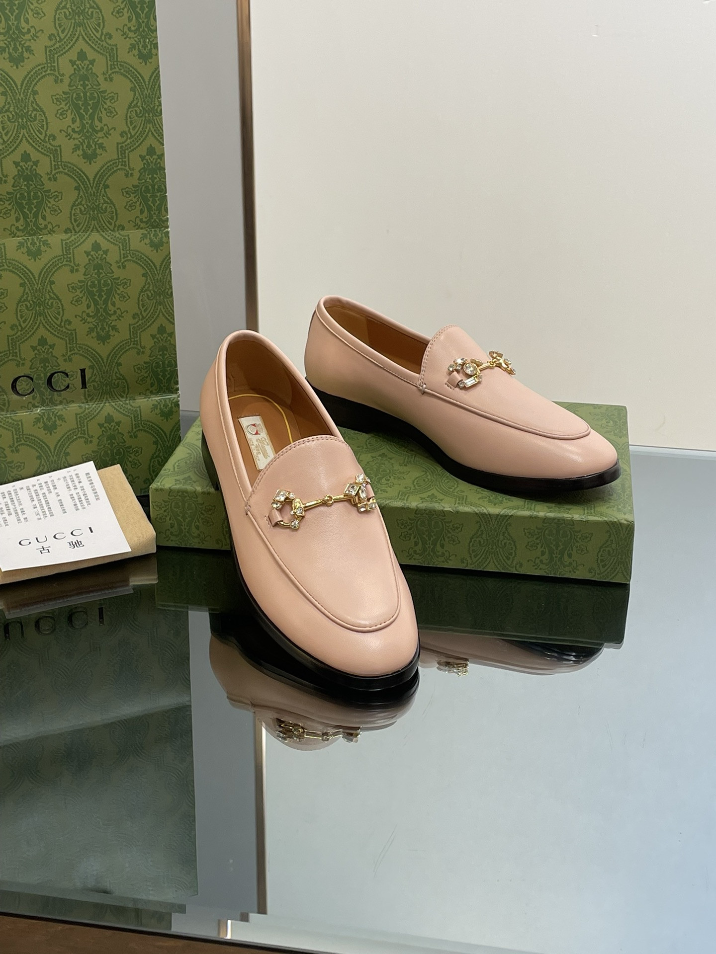 ua G*u*i horsebit loafer