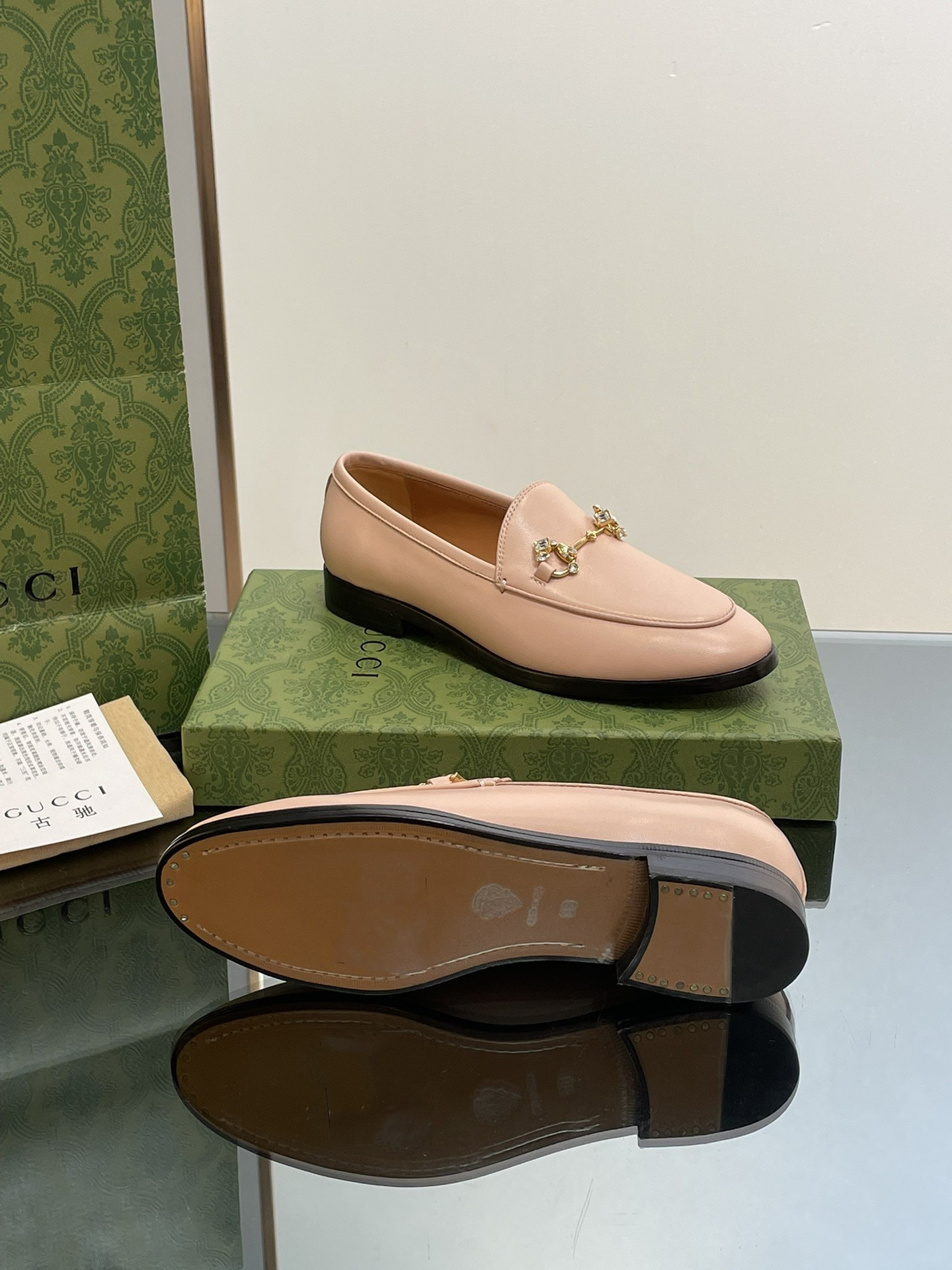 ua G*u*i horsebit loafer