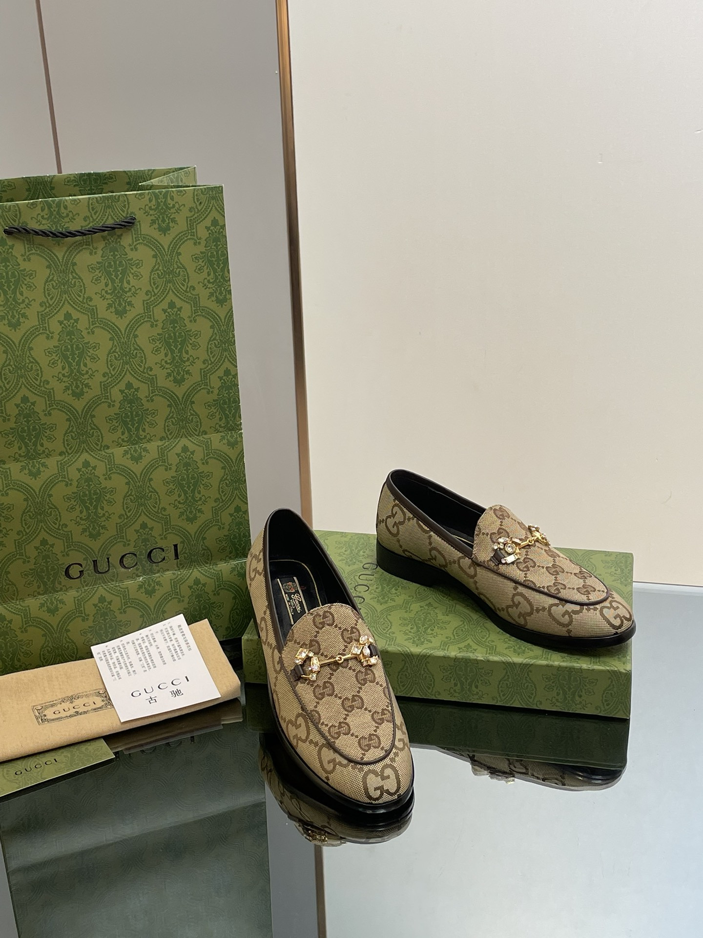 ua G*u*i horsebit loafer