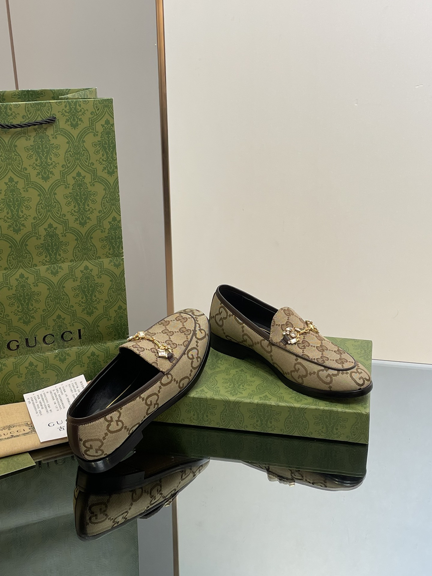 ua G*u*i horsebit loafer