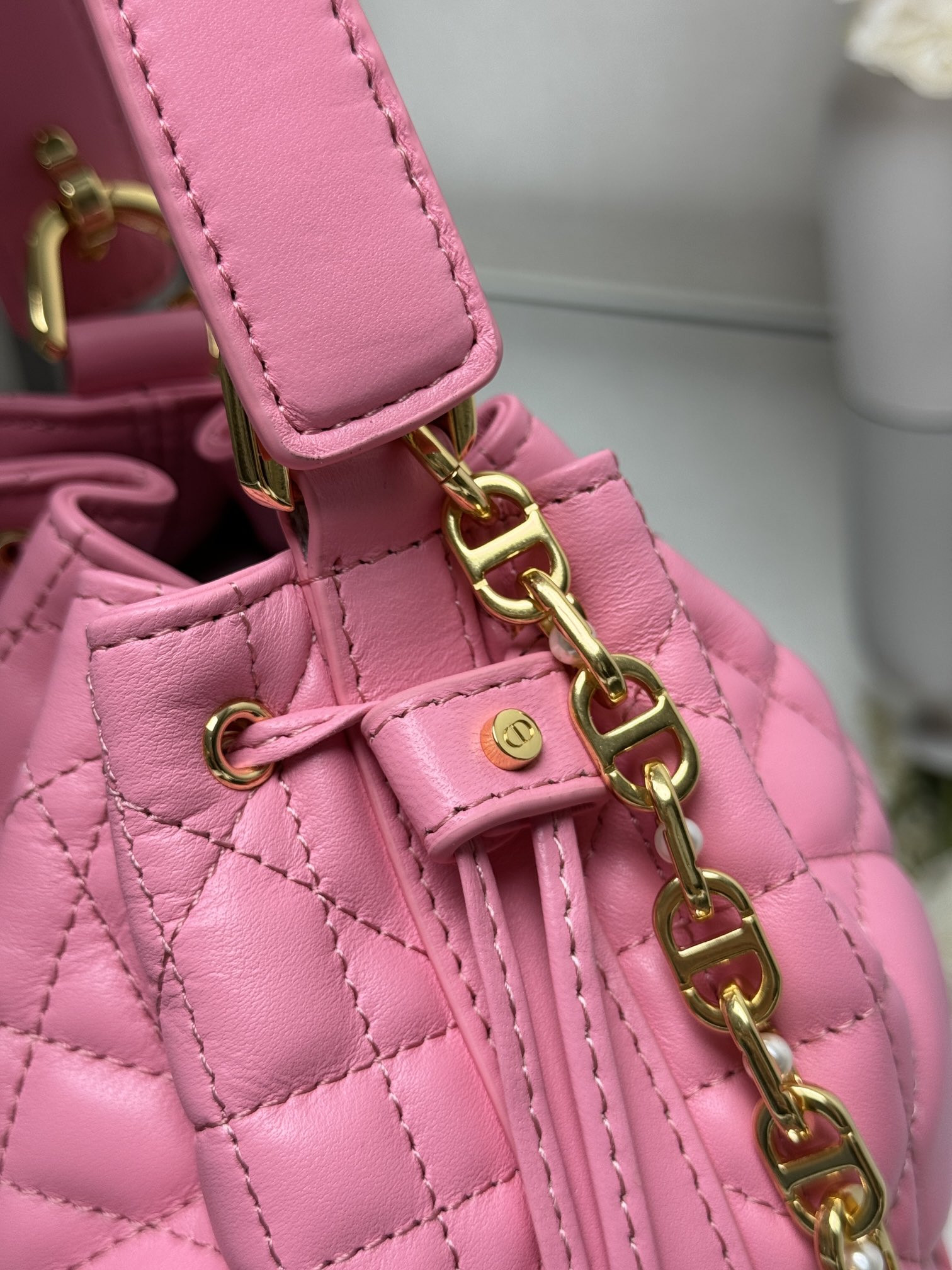 small D*or jolie bucket bag 17 x 16 x 10.5 cm