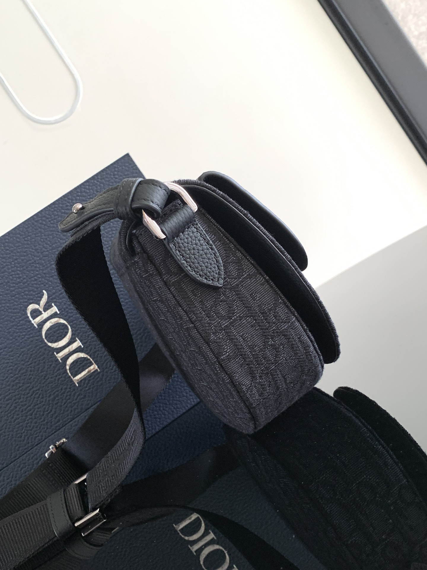 D*or saddle messenger bag 24 x 16.5 x 5.5 cm