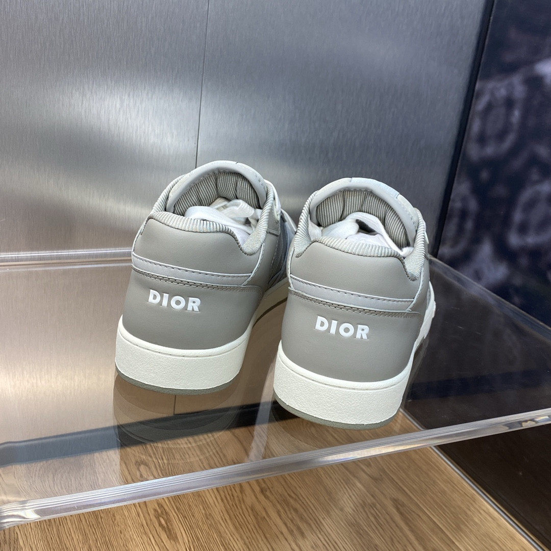 ua D*or b27 sneaker