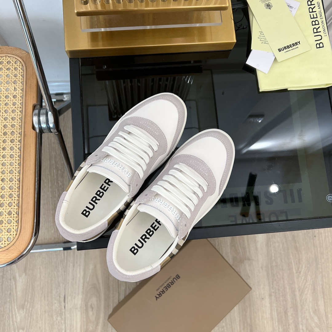 ua B**rry sneakers