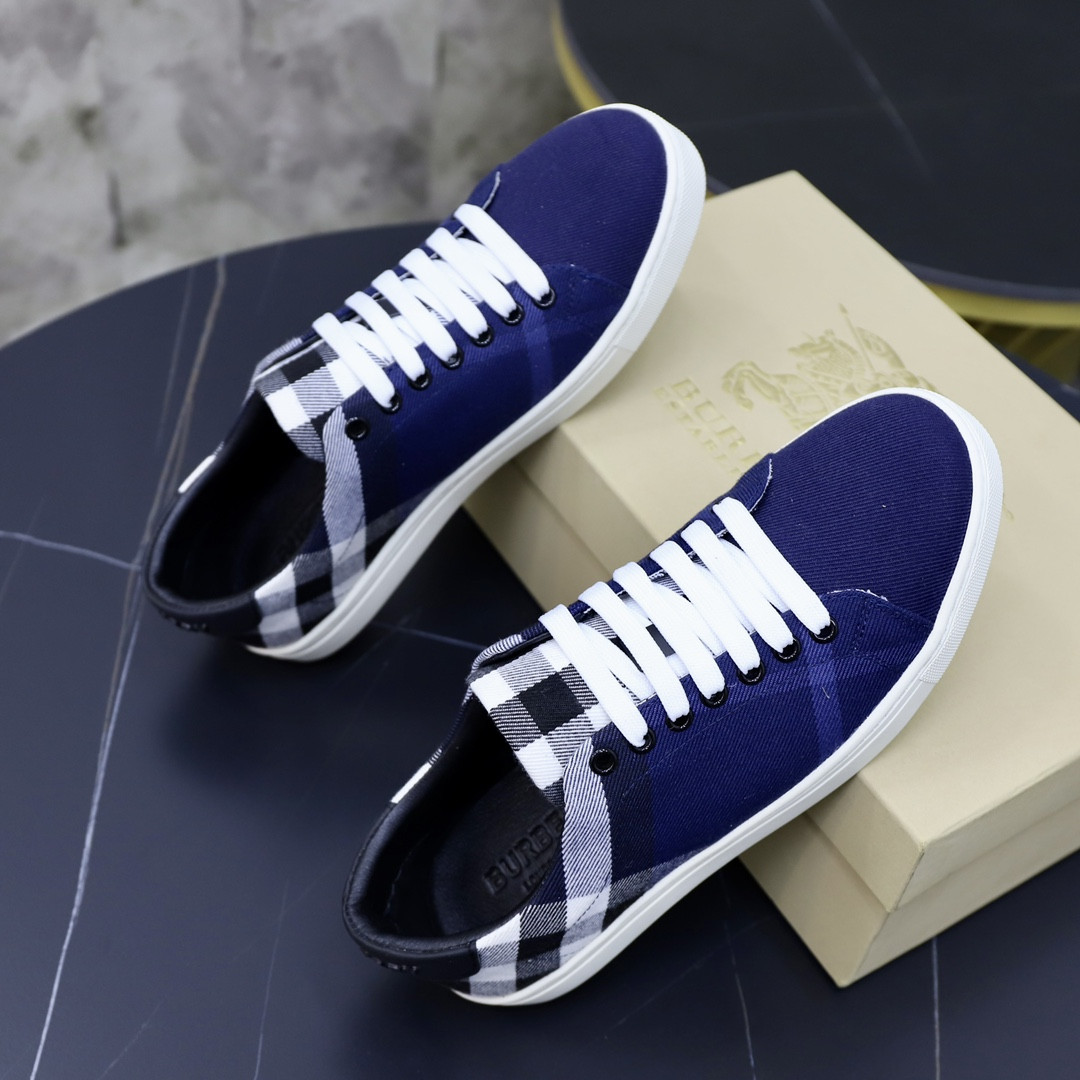 ua B**rry sneakers