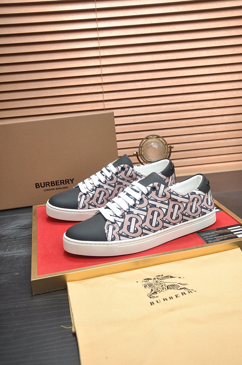ua B**rry sneakers