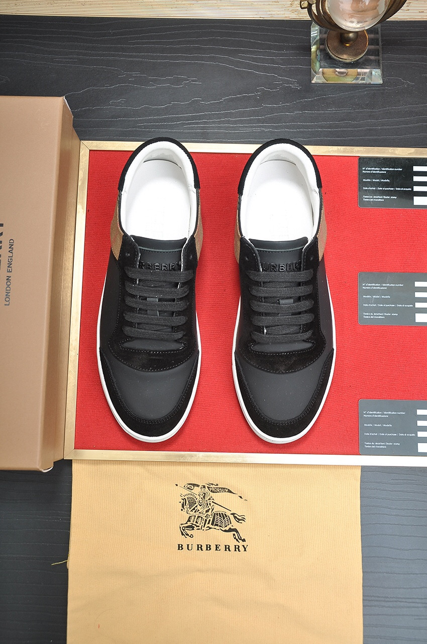 ua B**rry sneakers