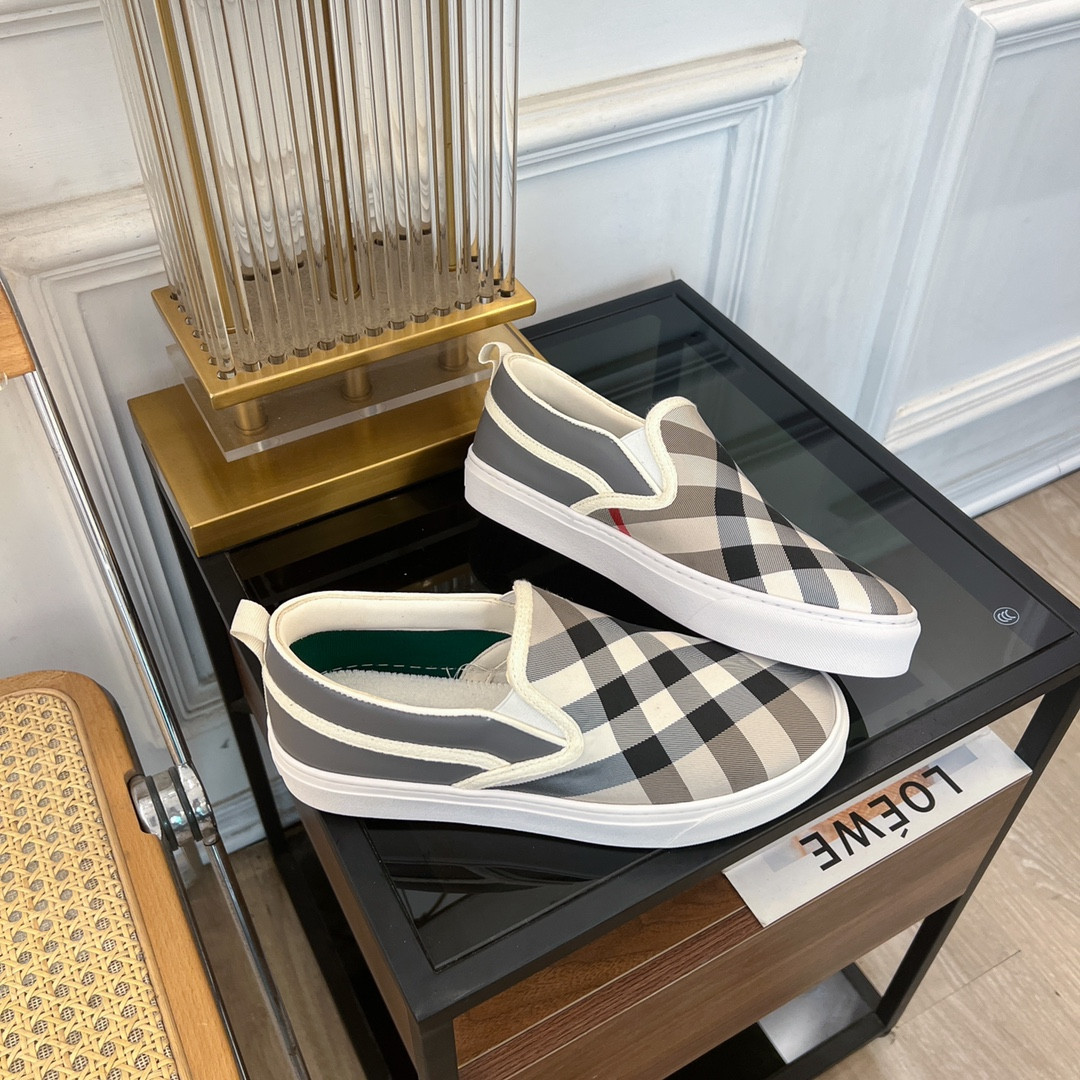 ua B**rry slip on sneakers