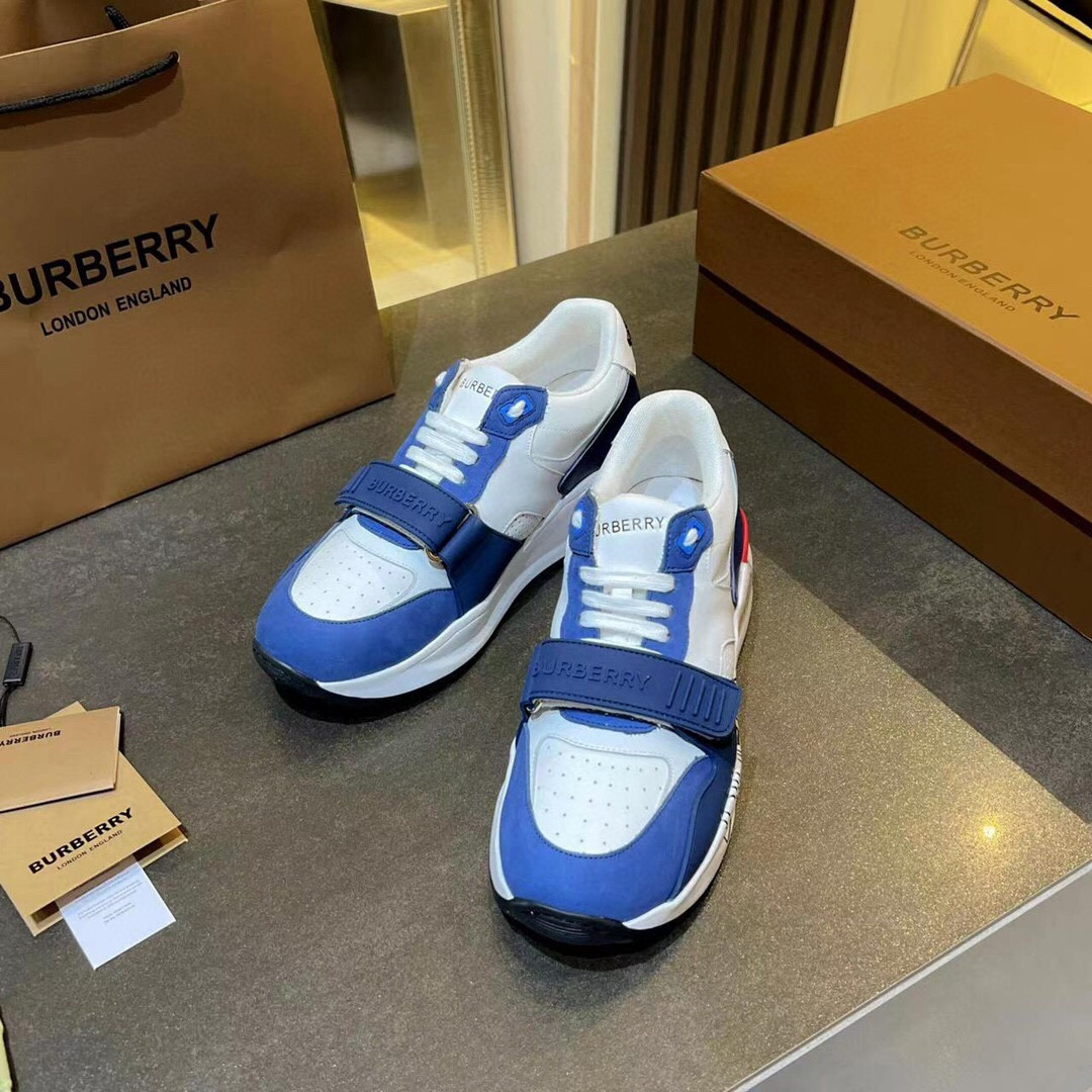 ua B**rry sneakers