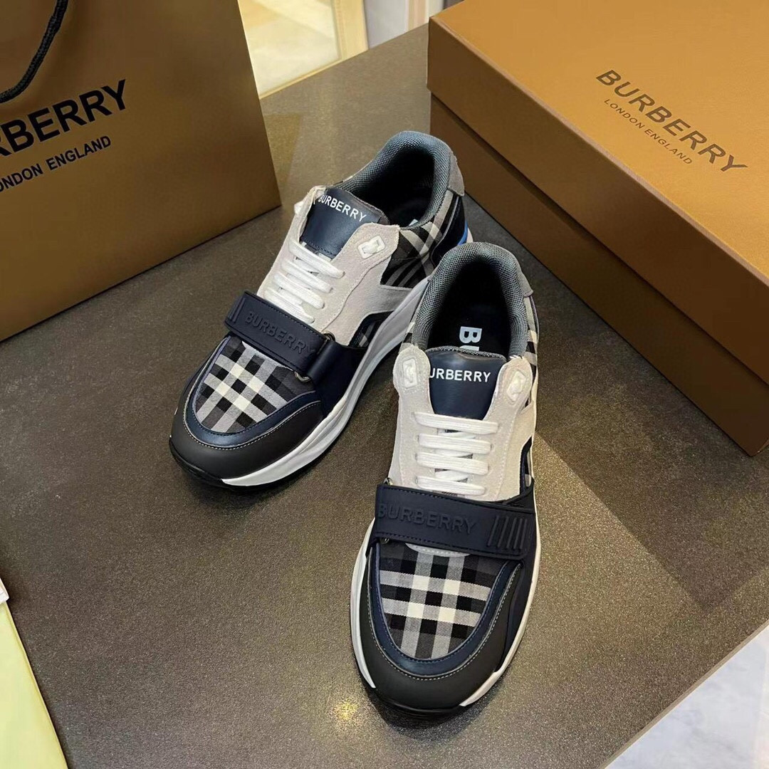ua B**rry sneakers