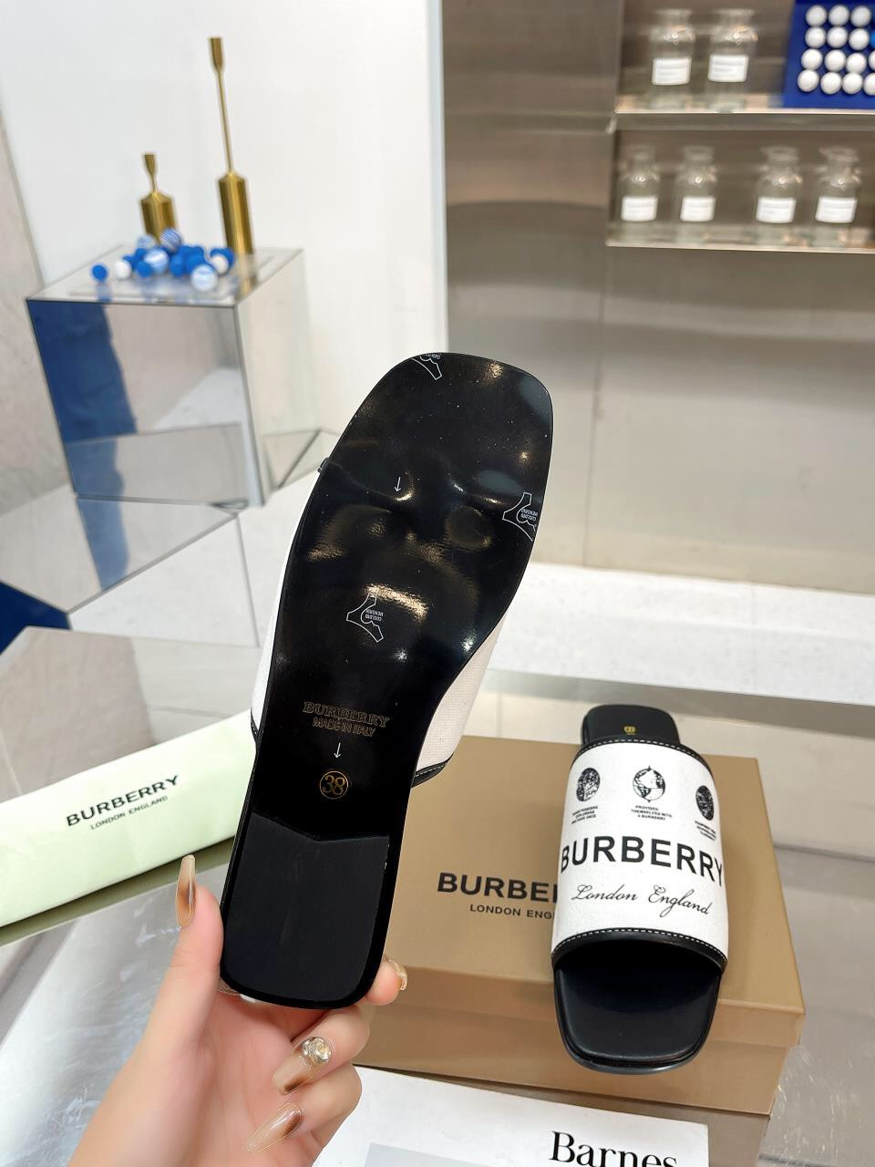 ua B**rry slides