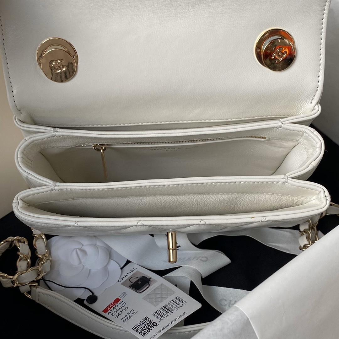 Ch*el trendy cc 23s 14.5 × 19.5 × 8 cm