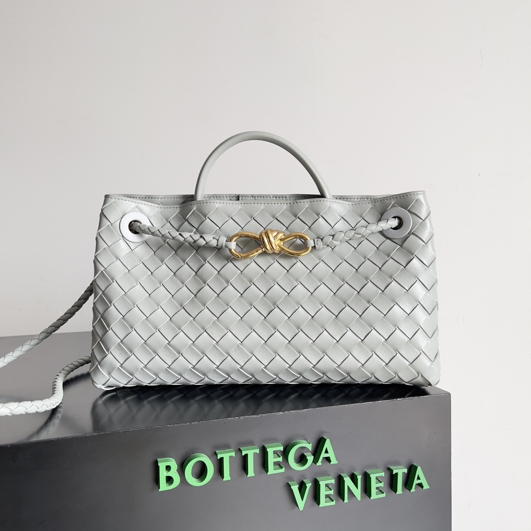 bo*te*ga Ve*ne*ta east-west andiamo 29x10x18cm