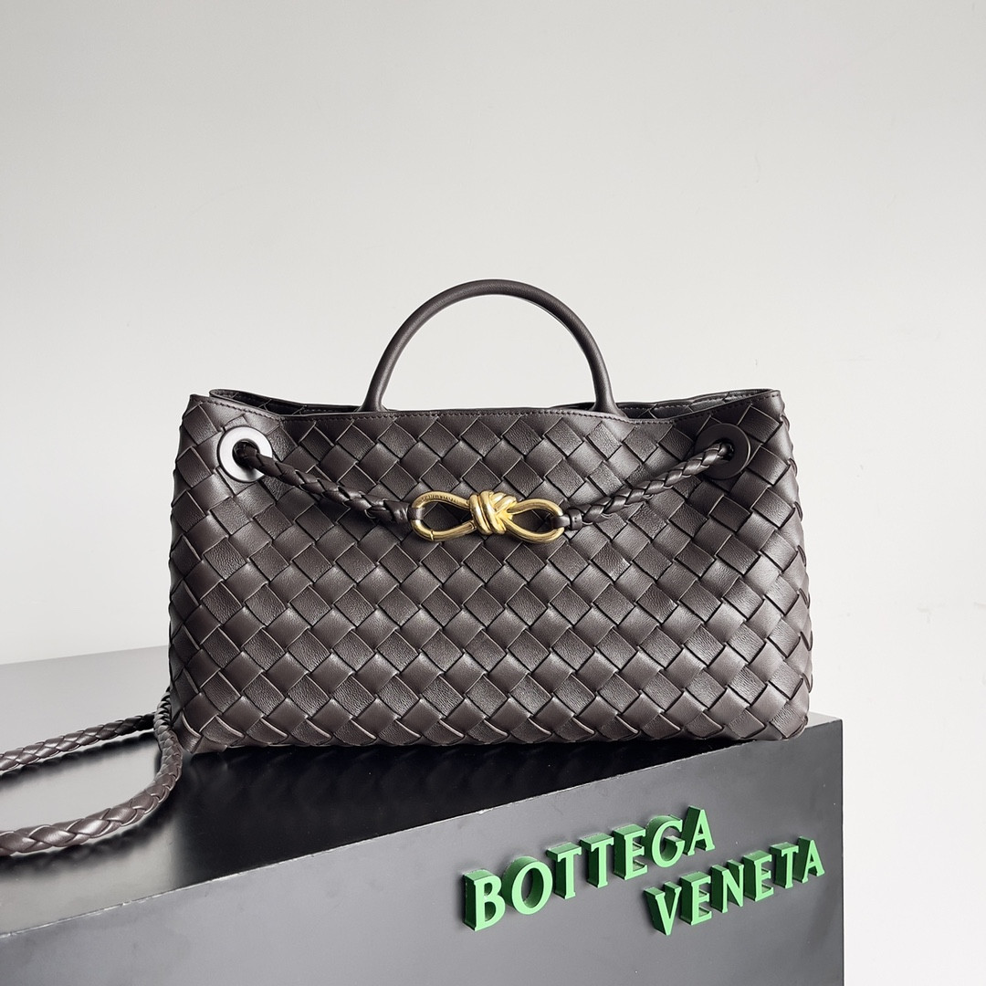 bo*te*ga Ve*ne*ta east-west andiamo 29x10x18cm