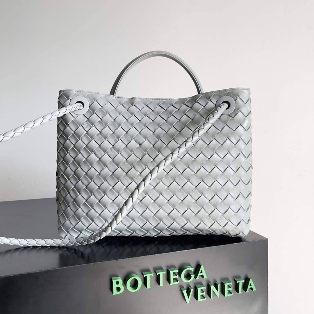 bo*te*ga Ve*ne*ta medium andiamo 32x25x11cm
