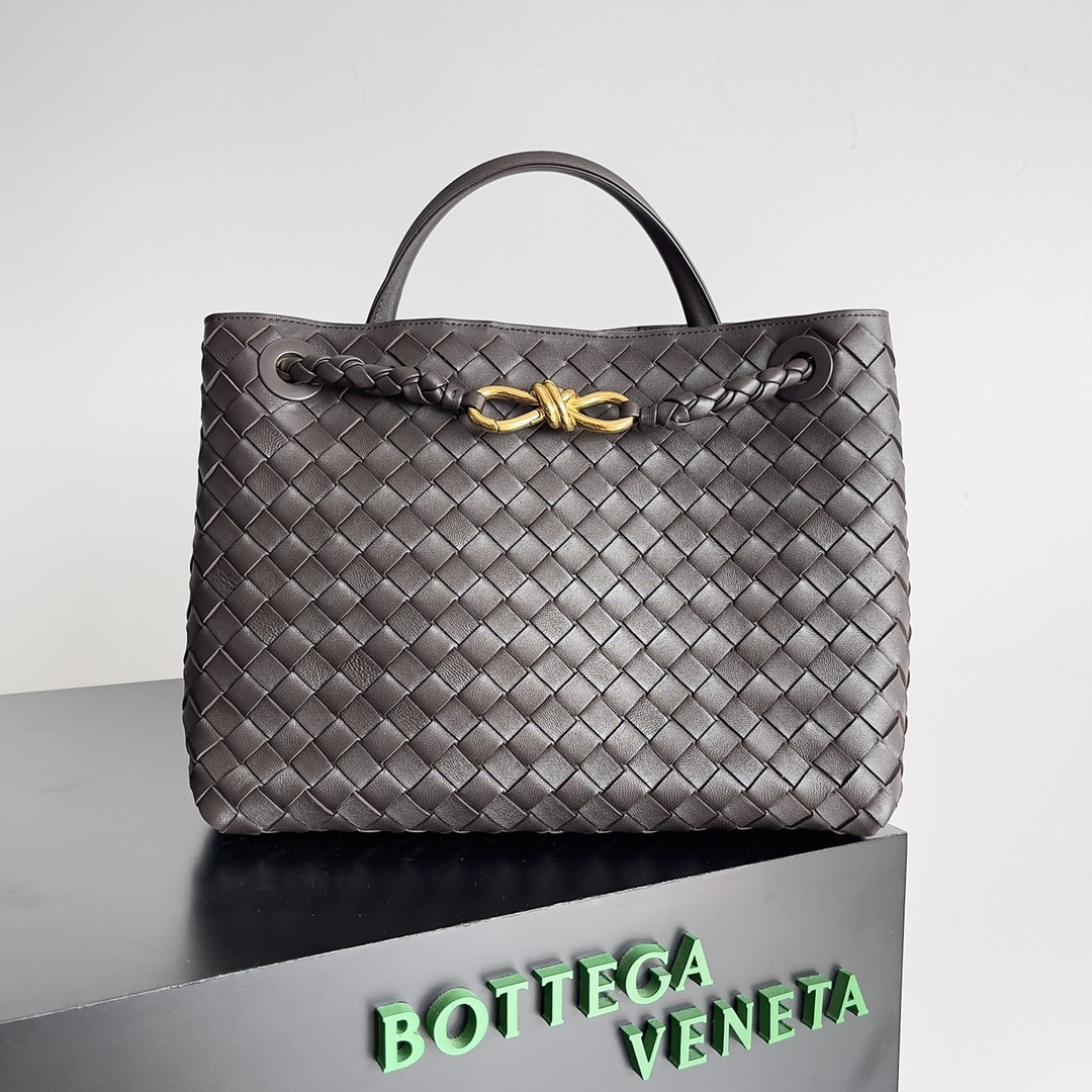 bo*te*ga Ve*ne*ta medium andiamo 32x25x11cm