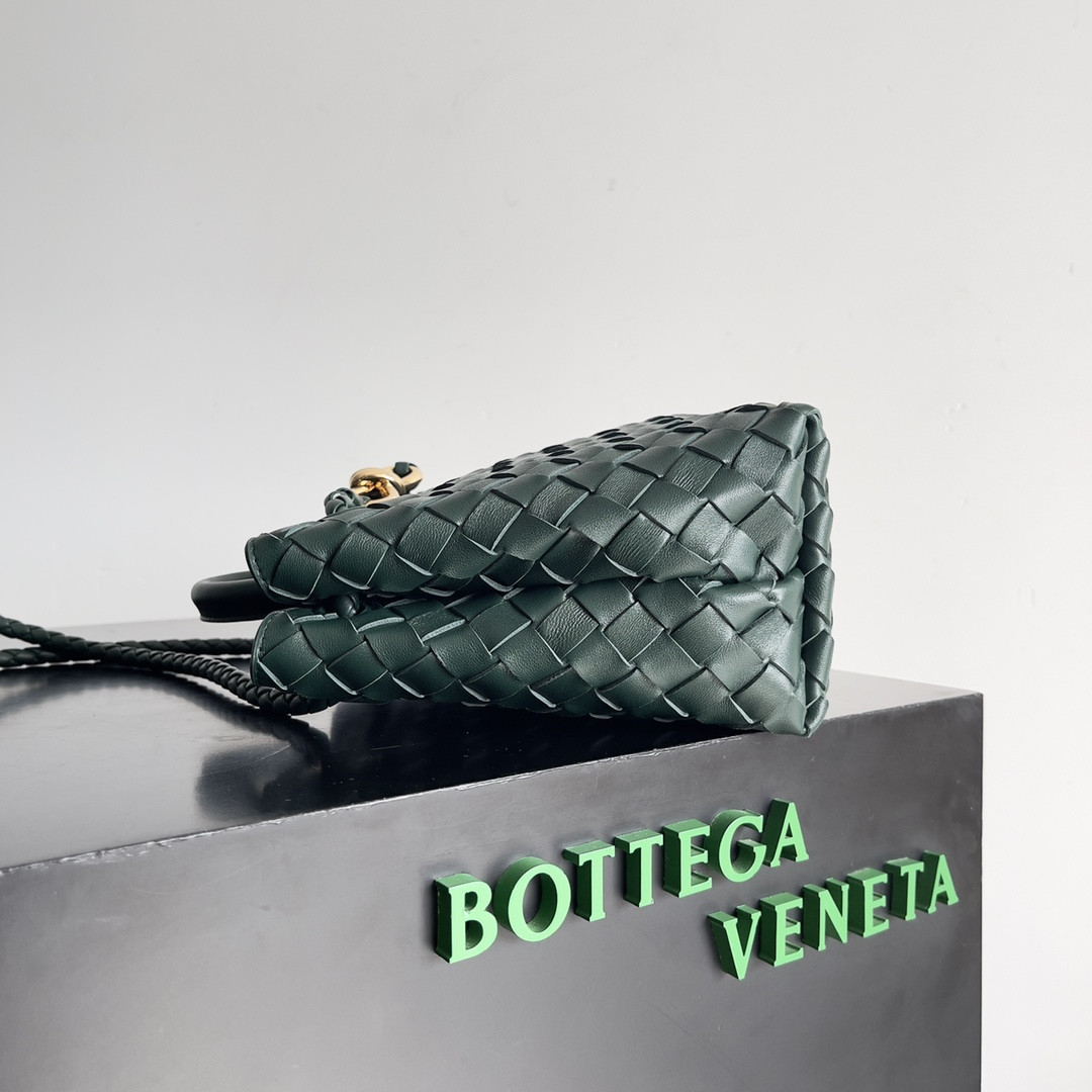 bo*te*ga Ve*ne*ta small andiamo 25x22x10.5cm
