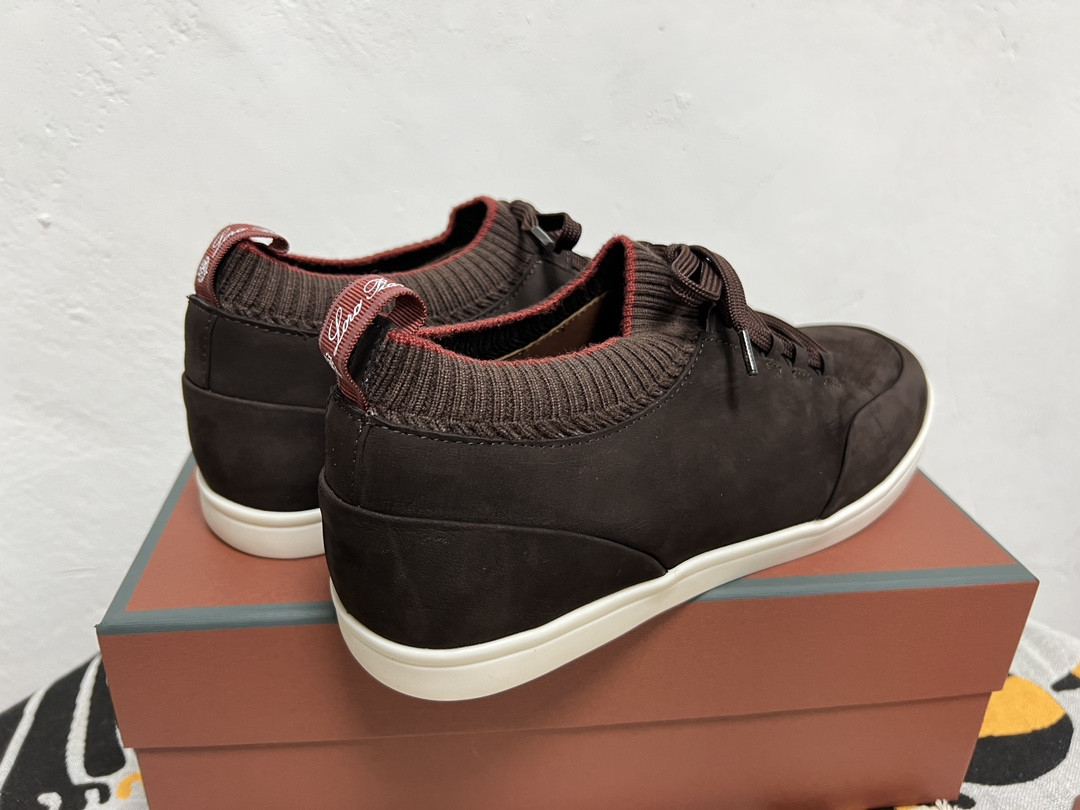 ua L**o p*ana soho walk sneaker