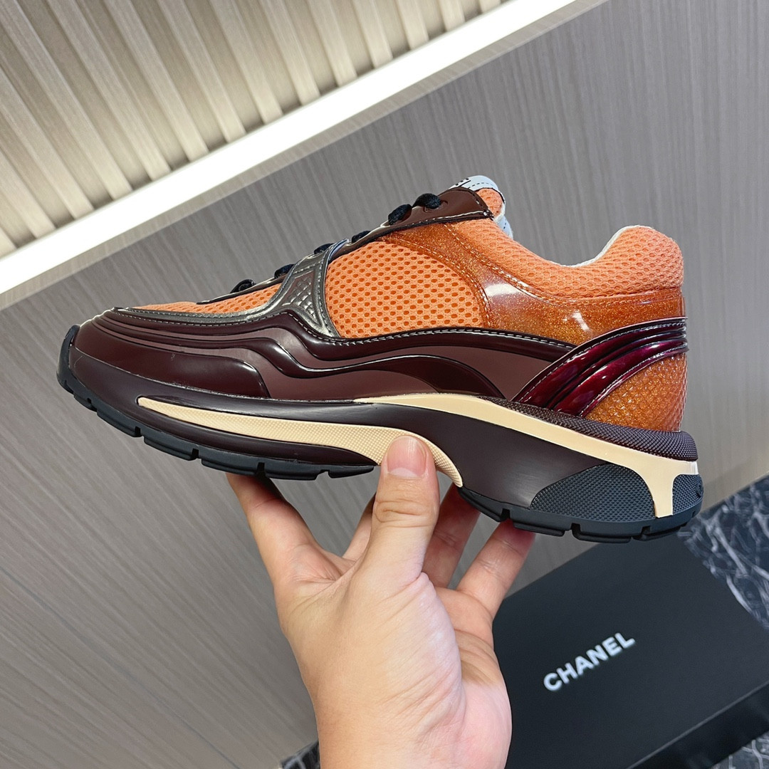 ua Ch*el sneaker