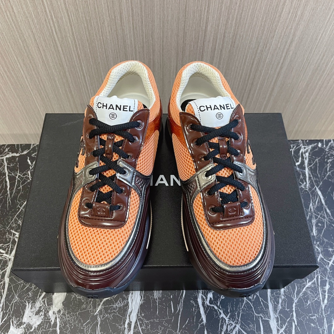 ua Ch*el sneaker