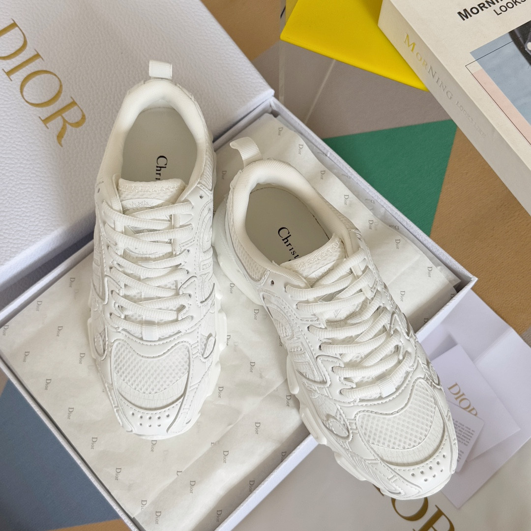 ua D*or chrono sneaker