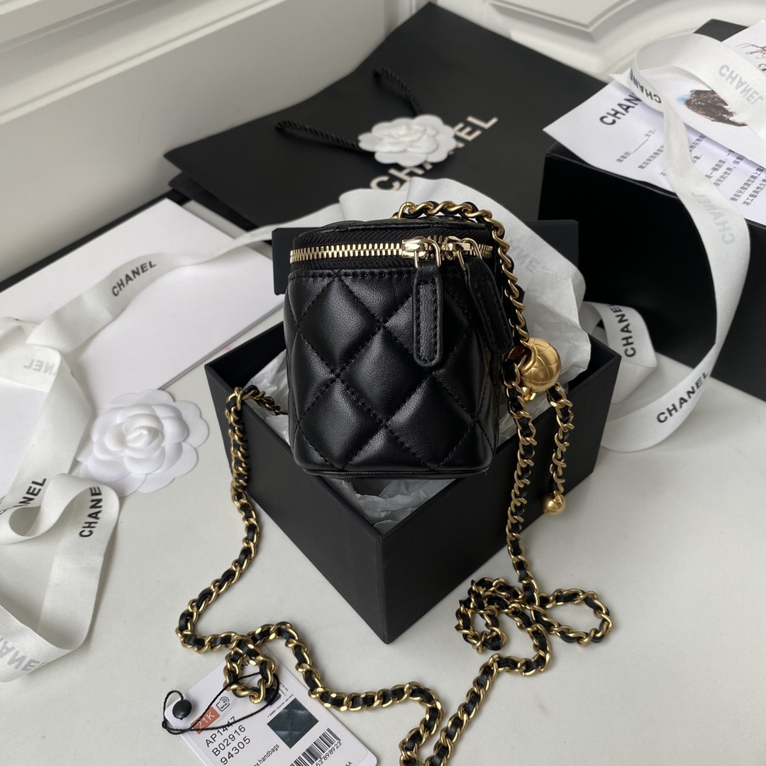 Ch*el mini box bag
