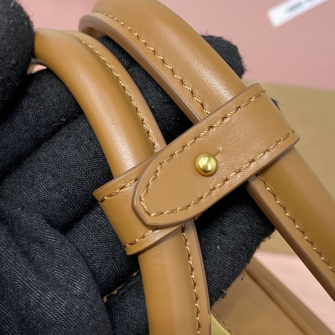 Miu Miu Arcadie leather bag 12x27x9cm