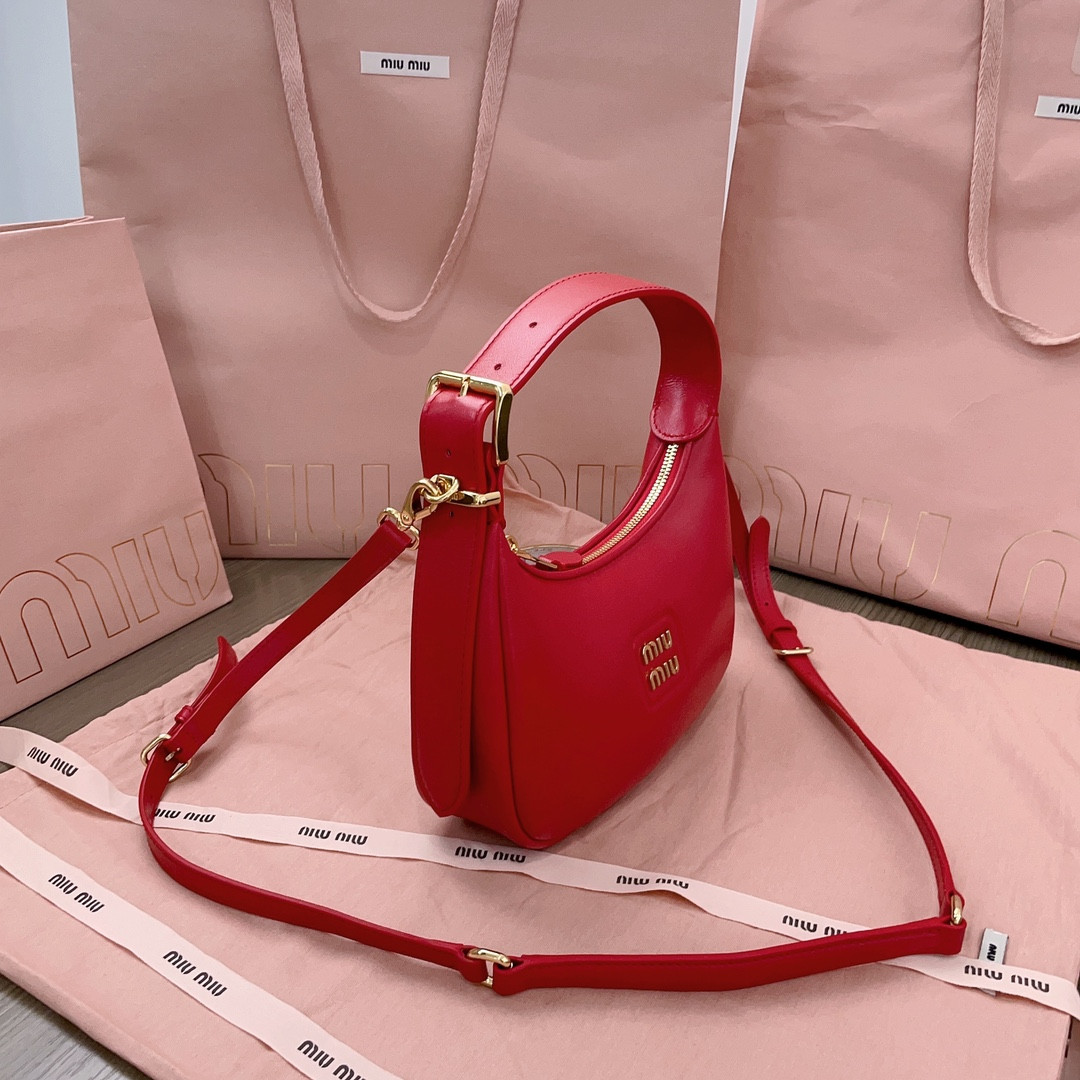 Miu Miu hobo bag 20X17X6Cm