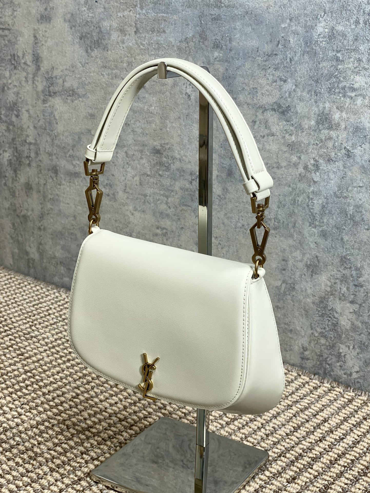 y*l voltaire top handle in box Sa**t Lau*nt 17.5x21x8cm